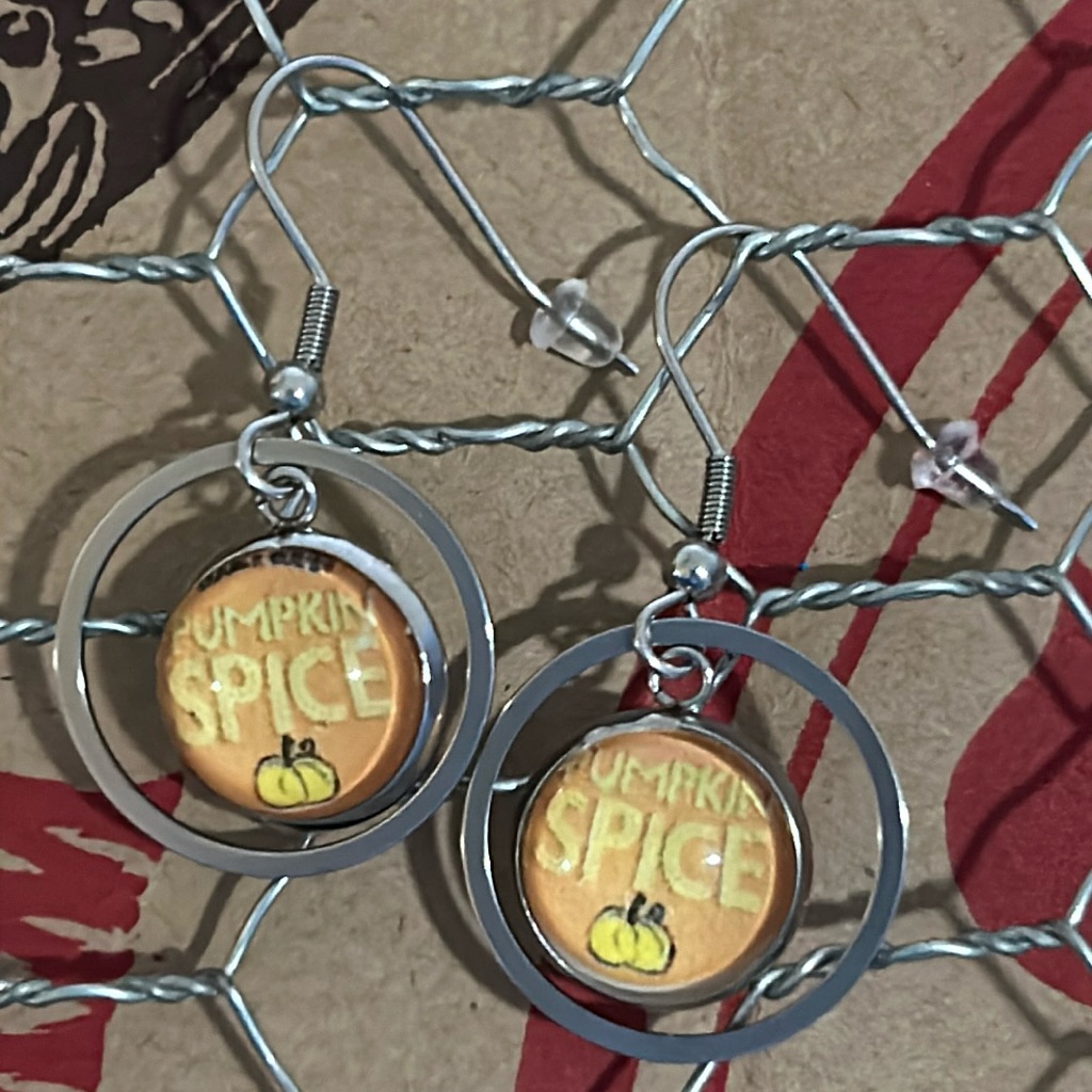 Trader Joe’s Earrings 12mm Halo Pumpkin Spice